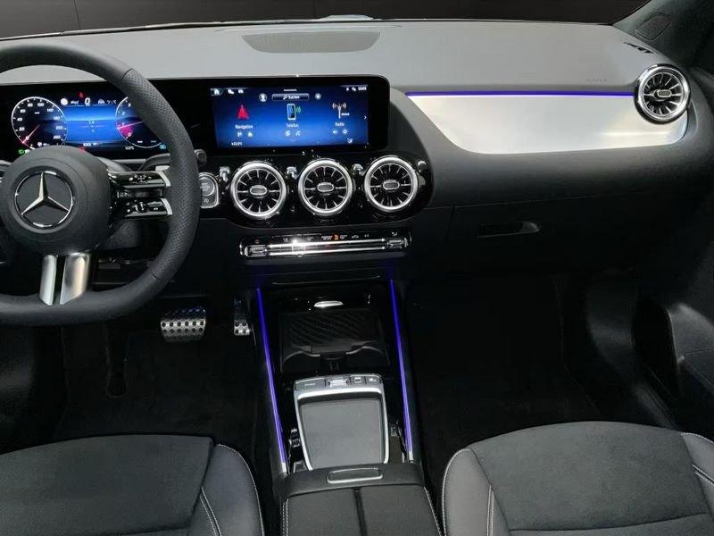 Mercedes-Benz GLA GLA 180 AMG Line Adv Plus CAMERA MBUX LED