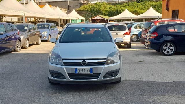 OPEL Astra 1.6 16V Twinport 5 porte Cosmo