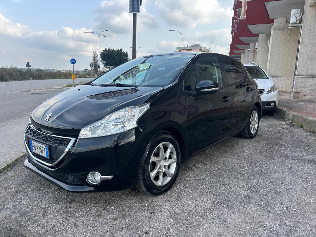 Peugeot 208 1.4 HDi 68 CV 3 porte Allure