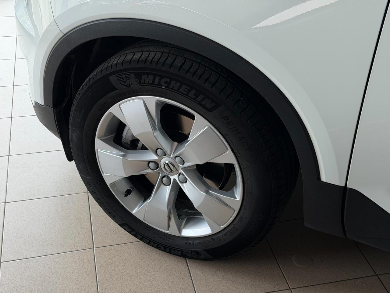 Volvo XC40 2.0cc 190Cv Automatica-Retrocamera