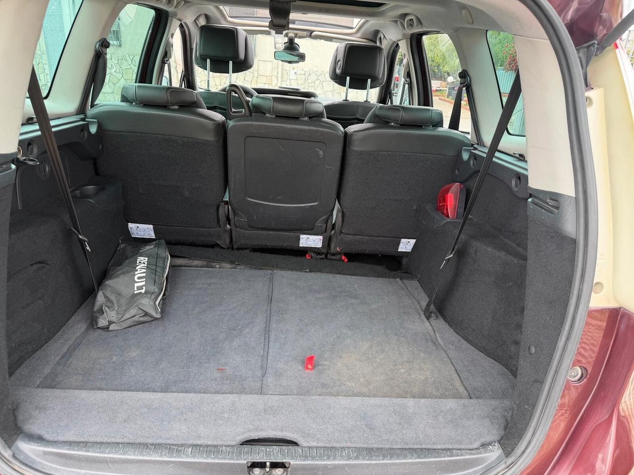 Renault Scenic 1.6 dCi 130CV 7p. Start&Stop Bose-2012