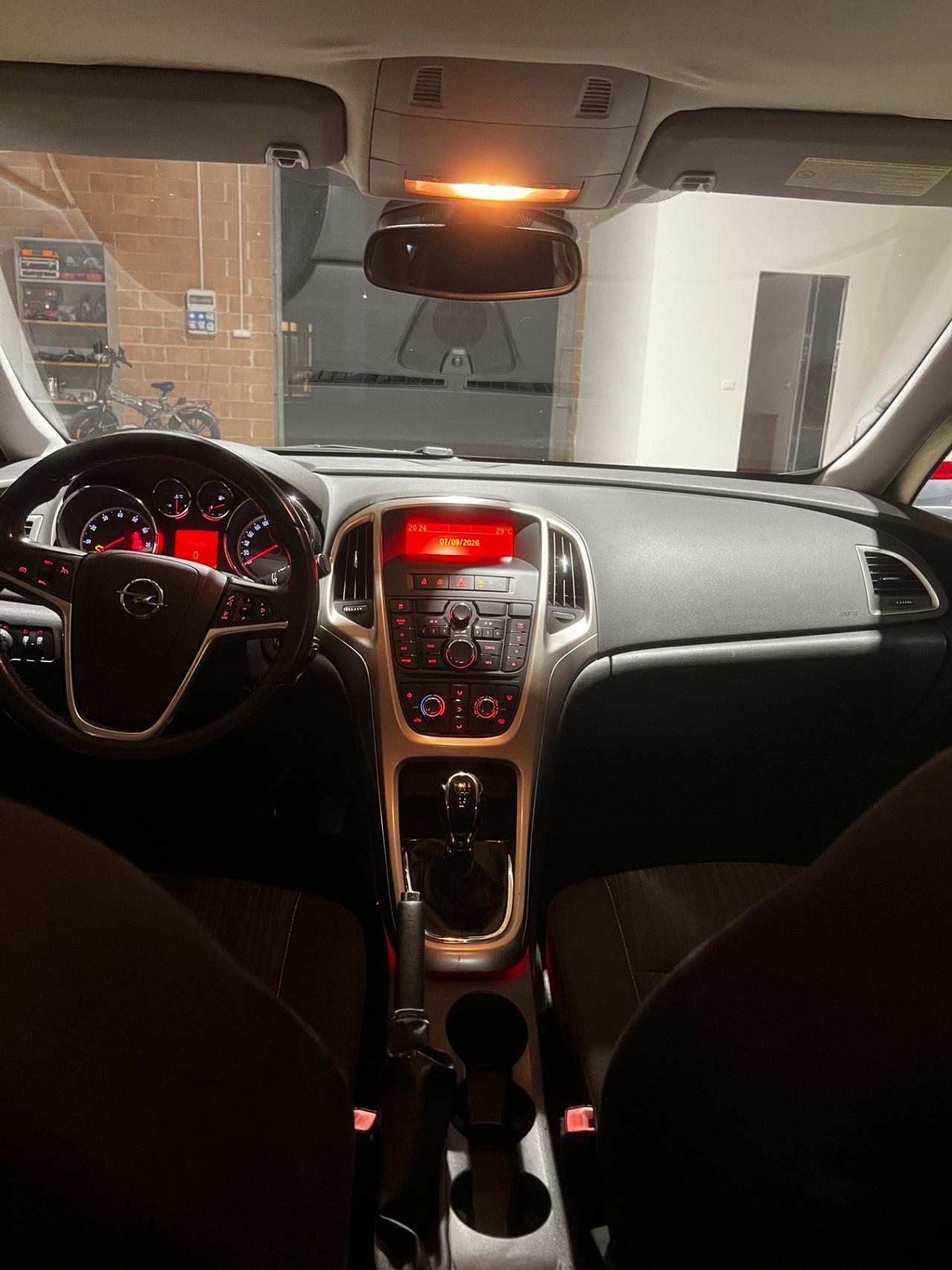 Opel Astra 1.4 100CV 5 porte Elective