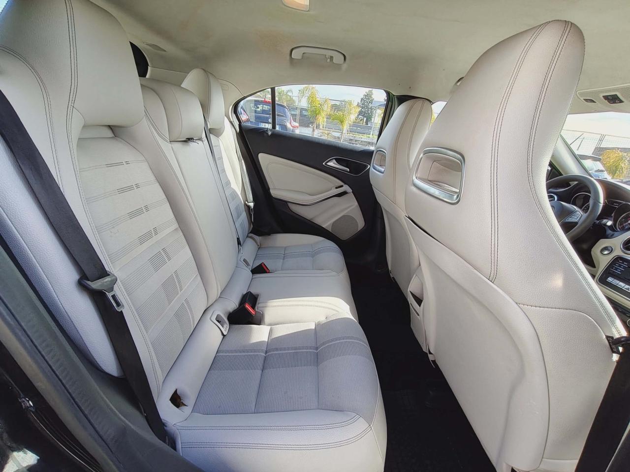 Mercedes-benz A 180 d Automatic Premium - 2018