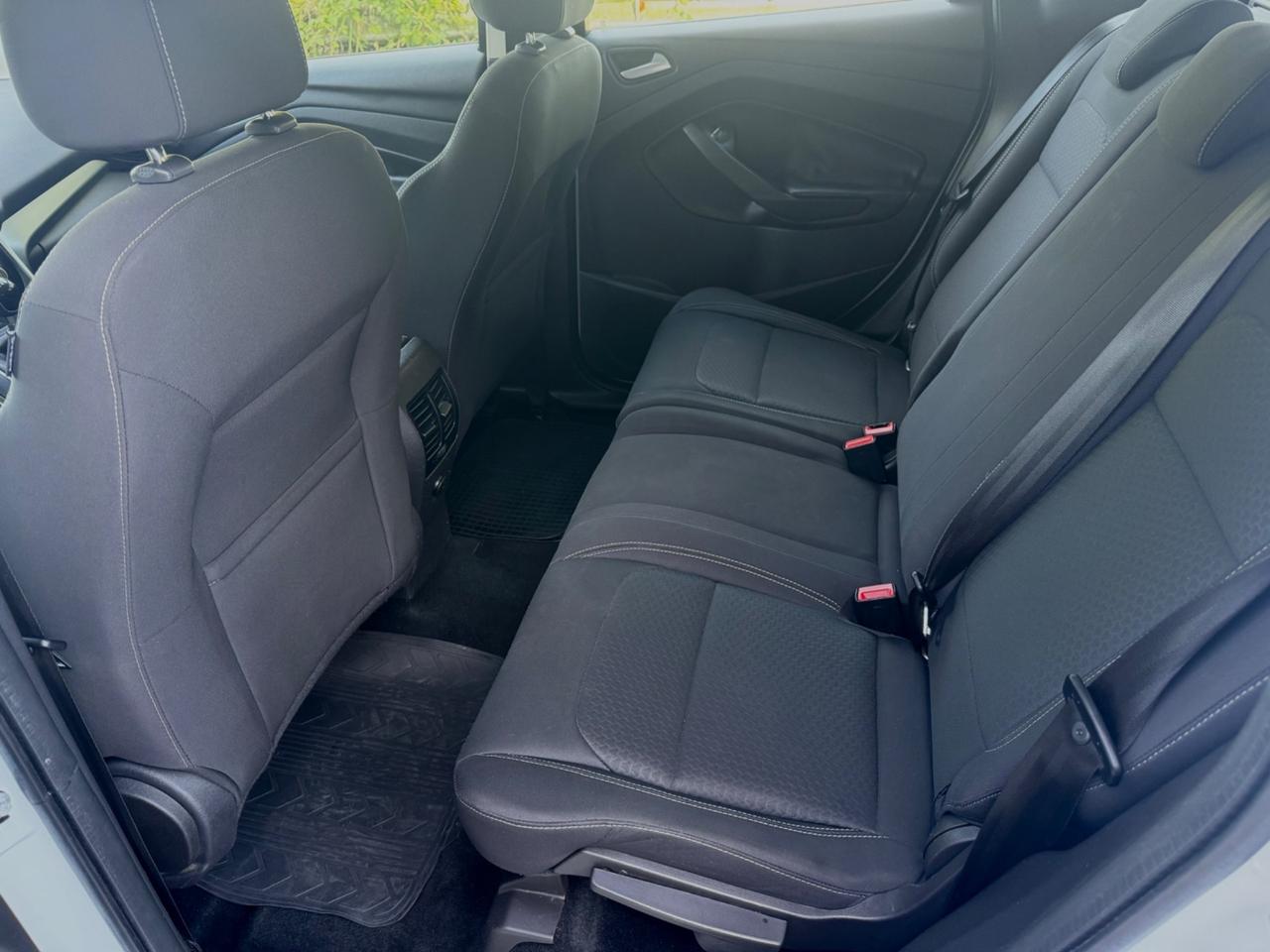Ford Kuga 1.5 TDCI 120 CV Titanium