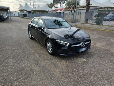 MERCEDES-BENZ CLA sse A (W177) A 200 d Automatic Business Extra