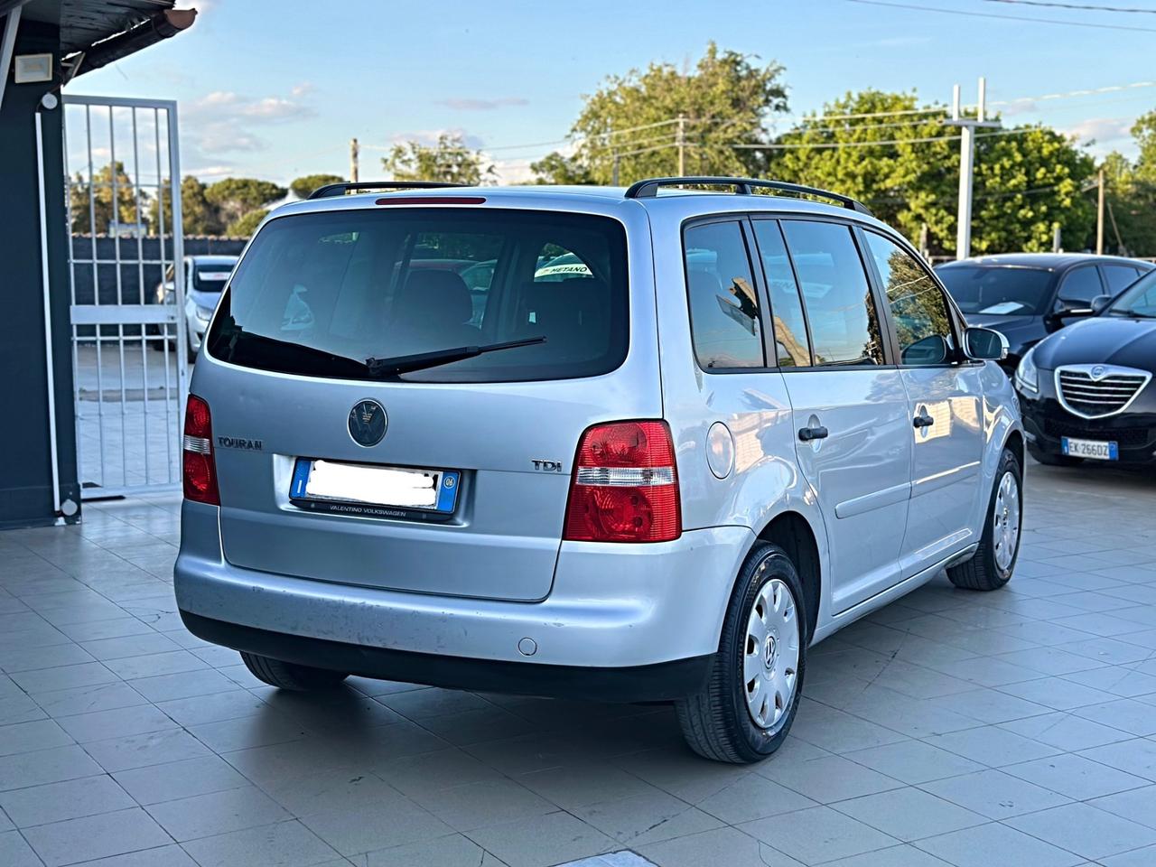 Volkswagen Touran 2.0 16V TDI DSG Highline Garanzia 12 Mesi