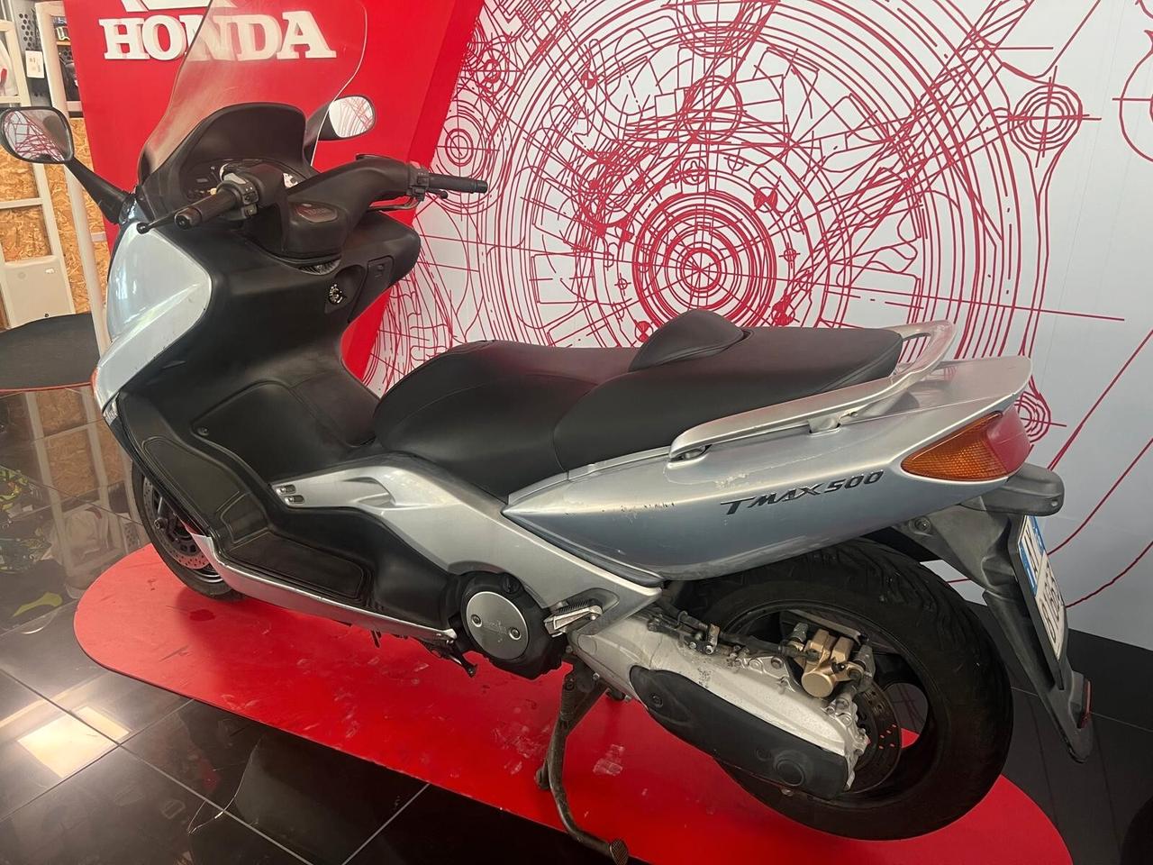 Yamaha T-Max 500 2001