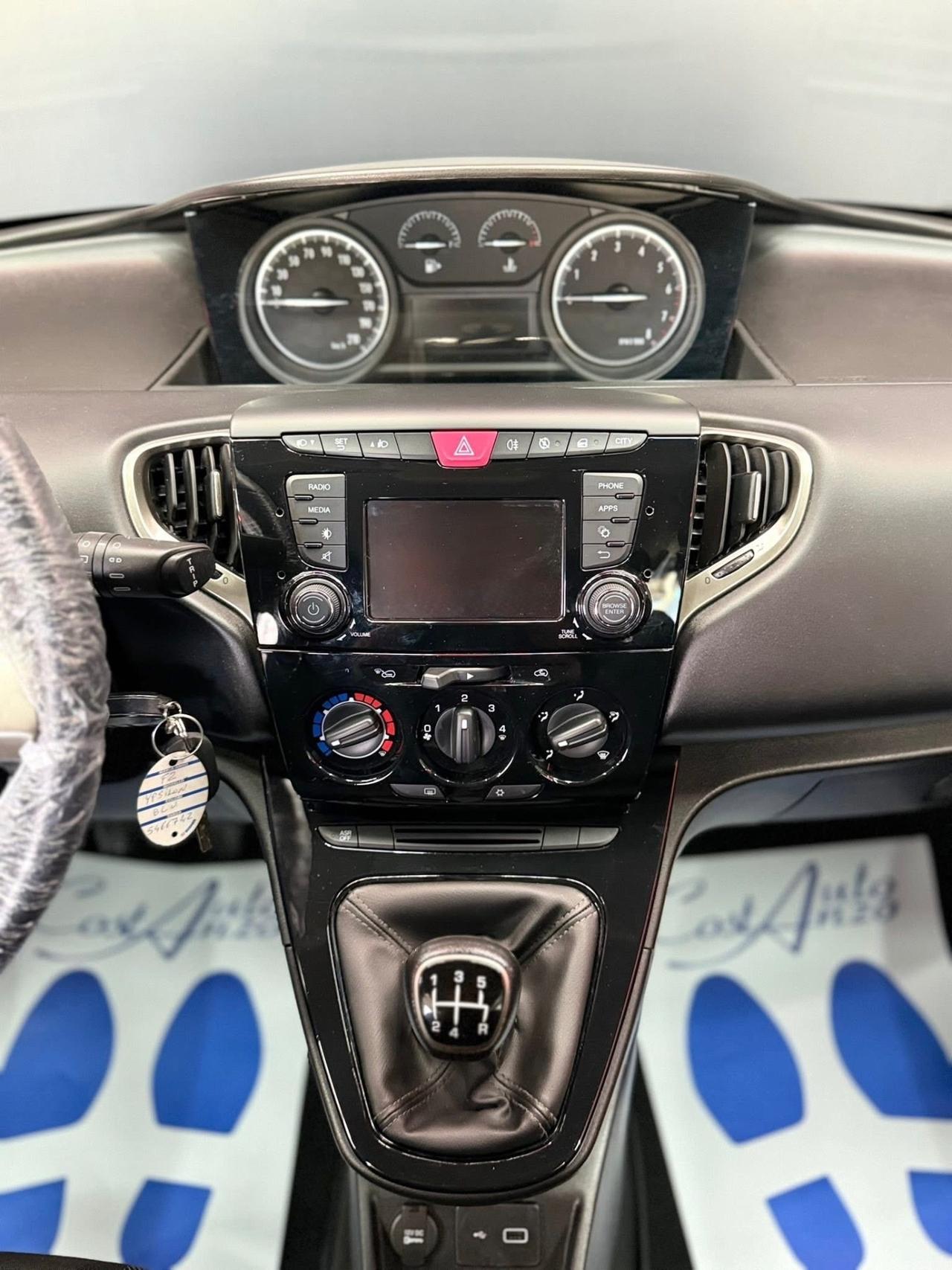 Lancia Ypsilon 1.2 69 cv Gold 2020 NUOVA