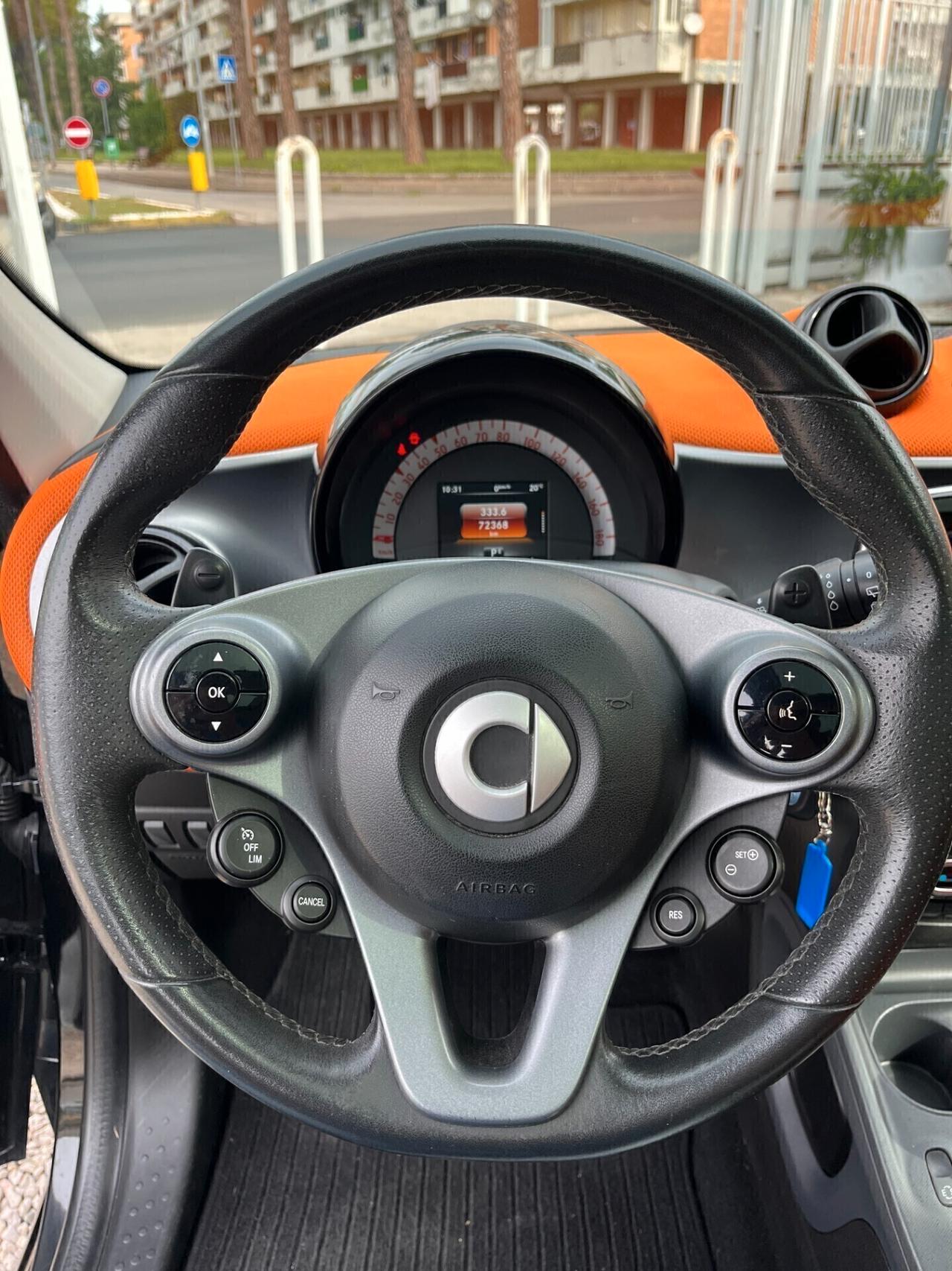SMART FORFOUR 1000 BENZINA AUTOMATICA KM CERTIFICATI UNICO PROPRIETARIO 2016