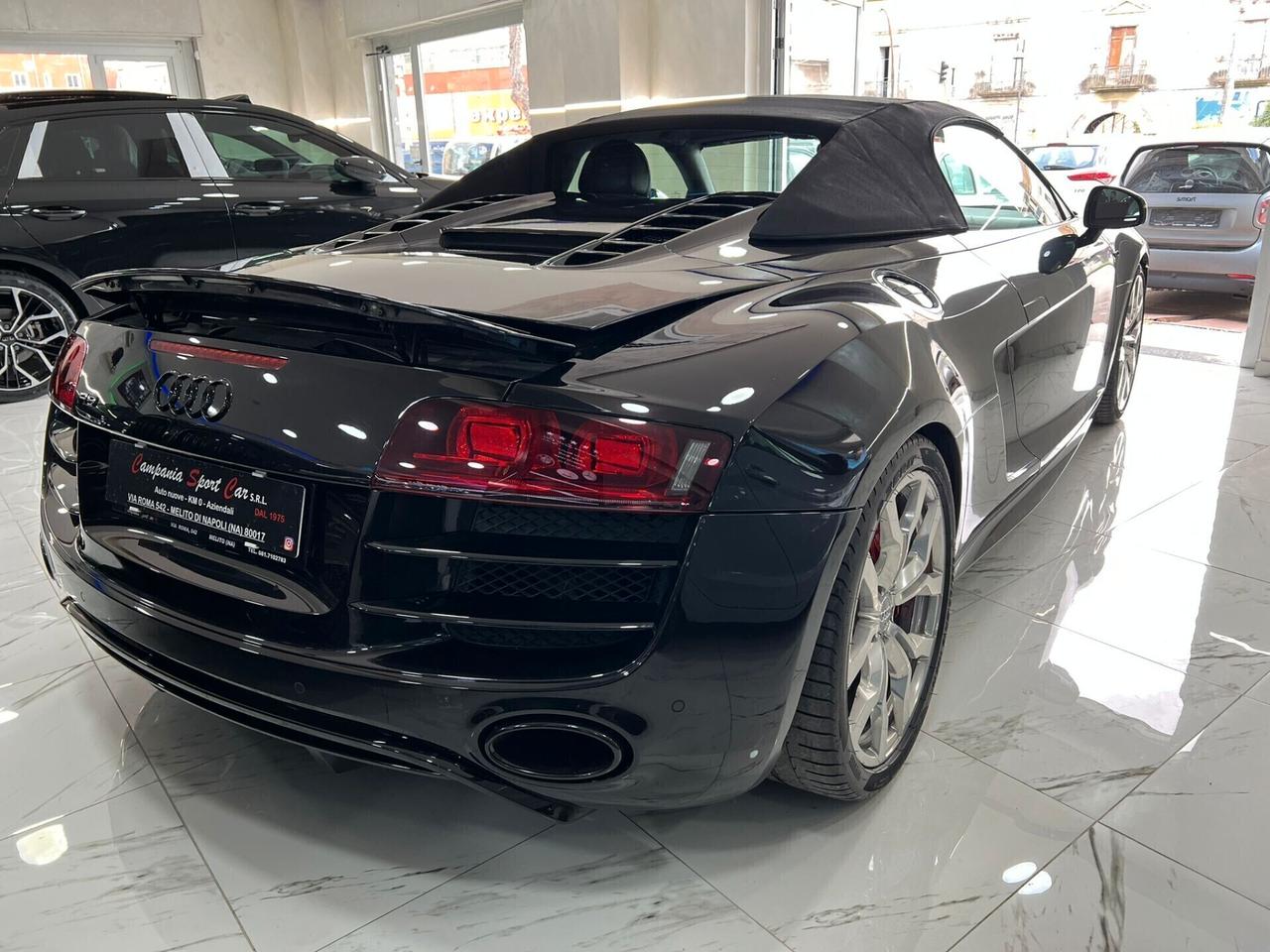 NUOVA AUDI R8 5.2 V10 FSI 525CV QUATTRO R-TRONIC CABRIO IDENTITY BLACK