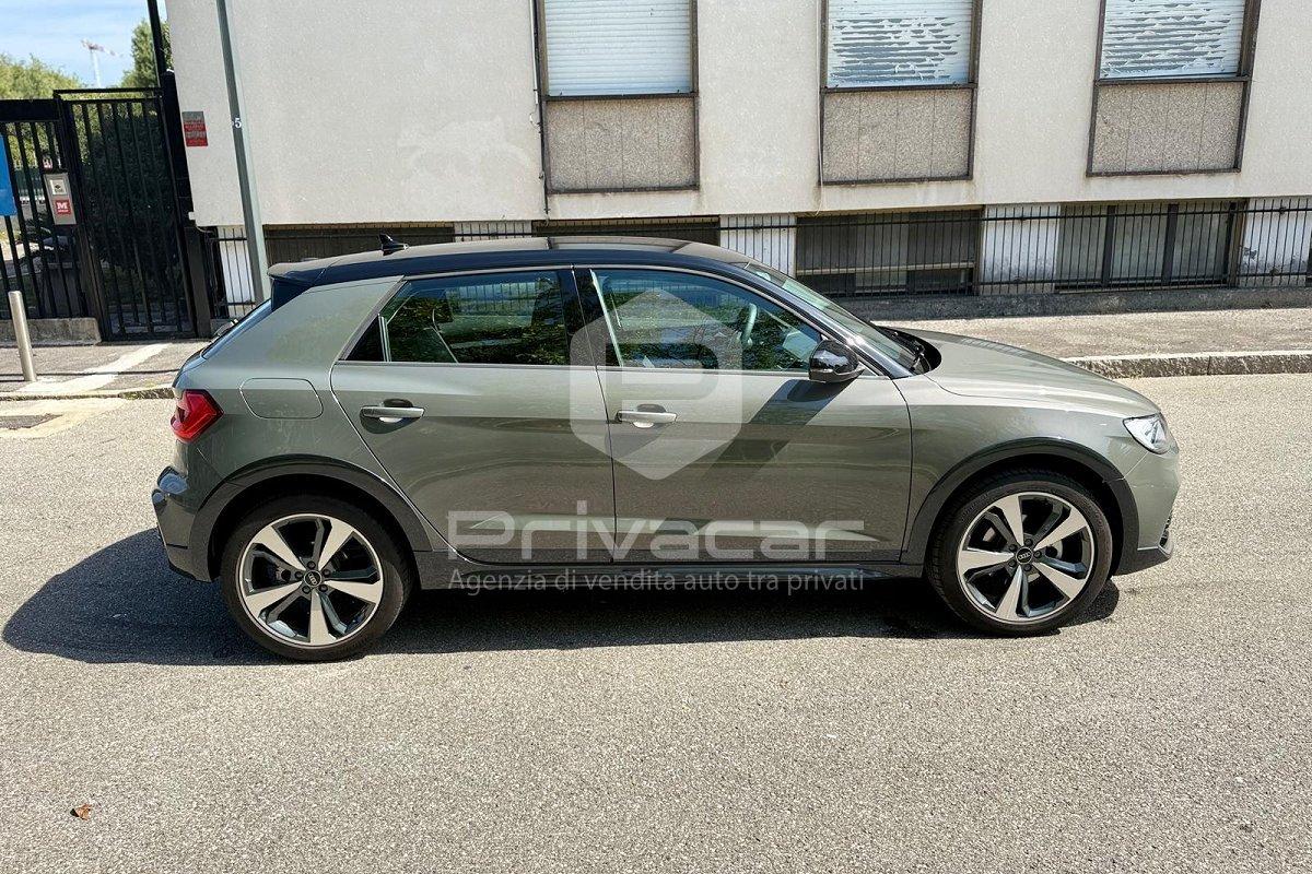 AUDI A1 allstreet 30 TFSI Identity Contrast