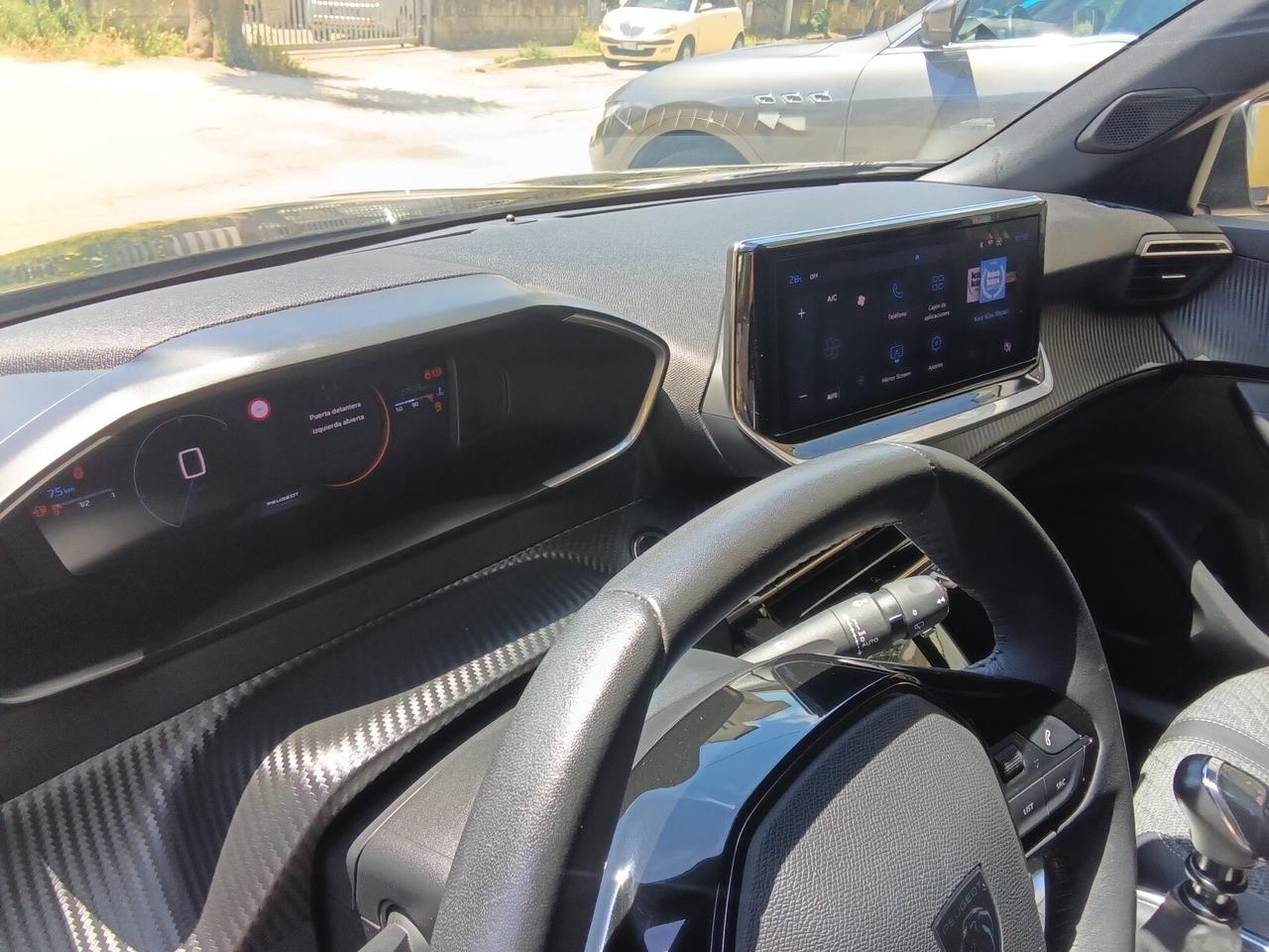 Peugeot 2008 1.2 PureTech 100 CV KM27.671