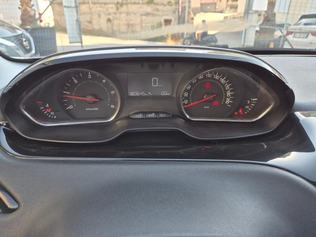 Peugeot 208 1.4 HDi 68 CV 5 porte Active
