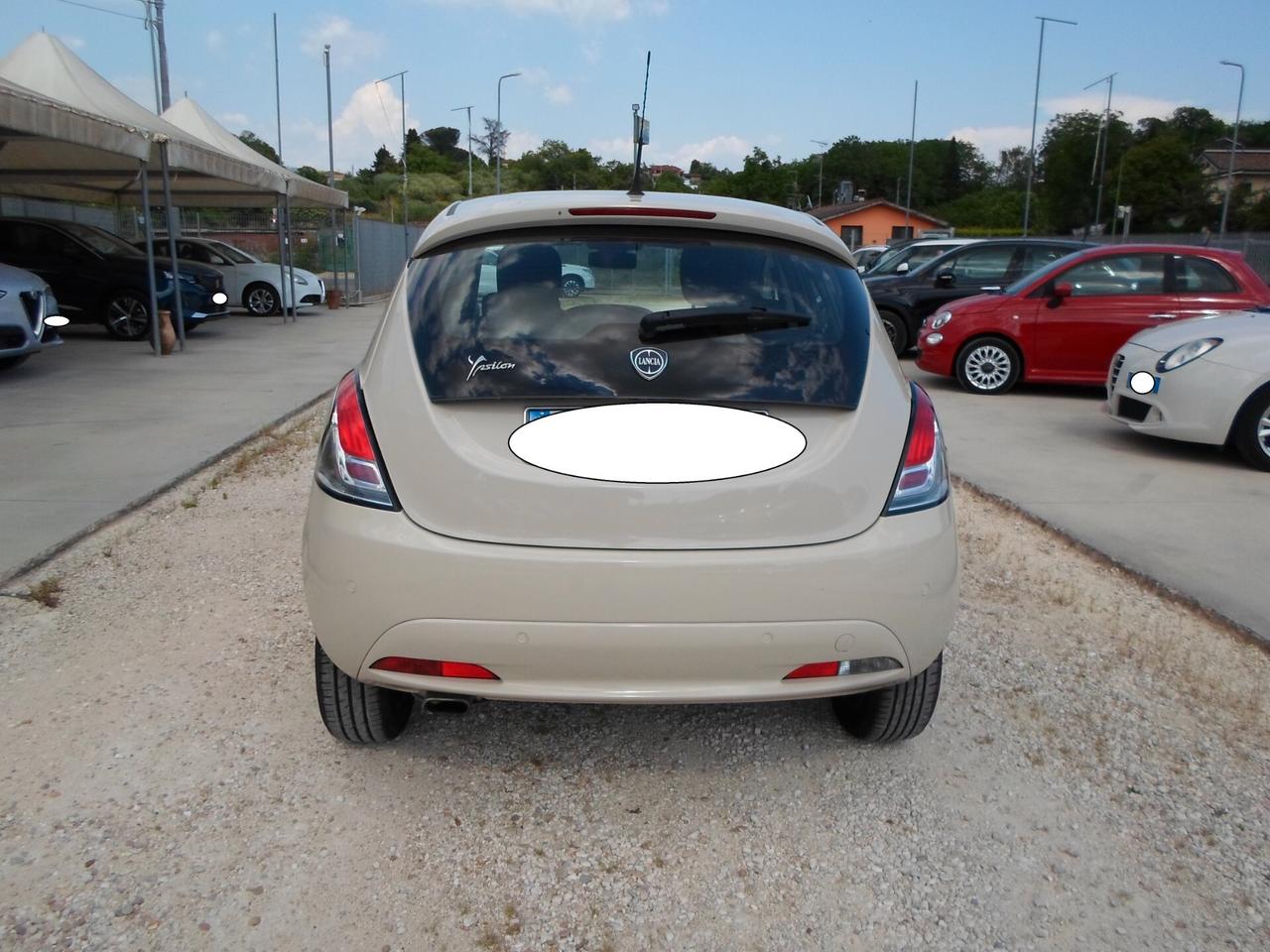 Lancia Ypsilon 1.2 69 CV 5 porte Platinum (GPL)