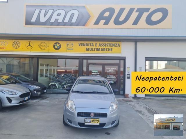 FIAT Grande Punto BENZINA-60.000 KM-NEOPATENTATI