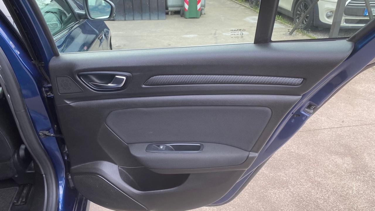 Renault Megane Mégane Sporter Blue dCi 115 CV EDC autocarro