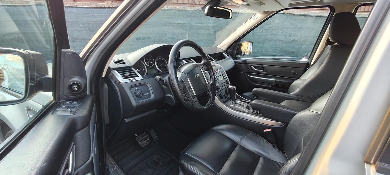 Land Rover Range Rover Sport Range Rover Sport 2.7 TDV6 HSE