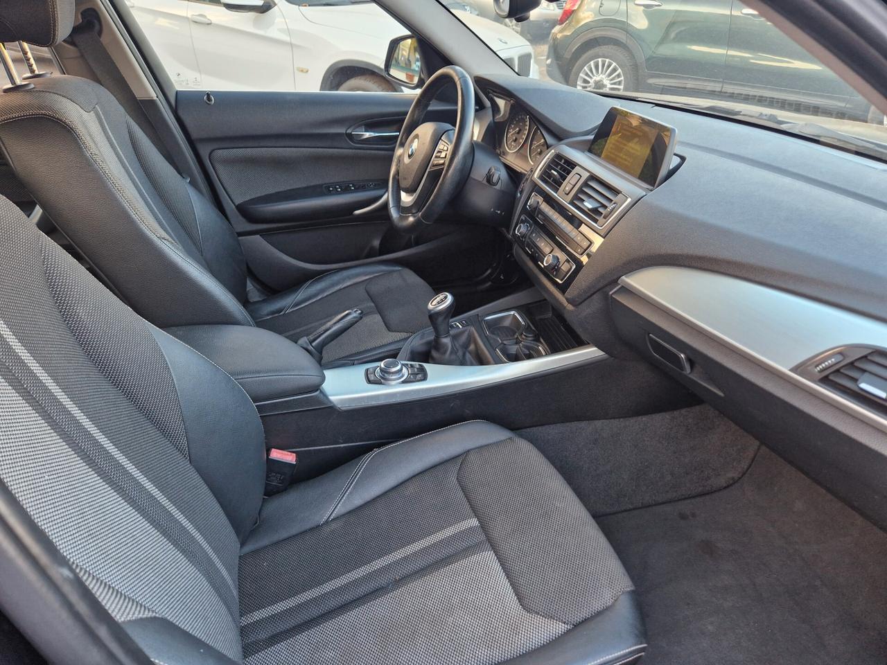 Bmw 116 116d 5p. Urban