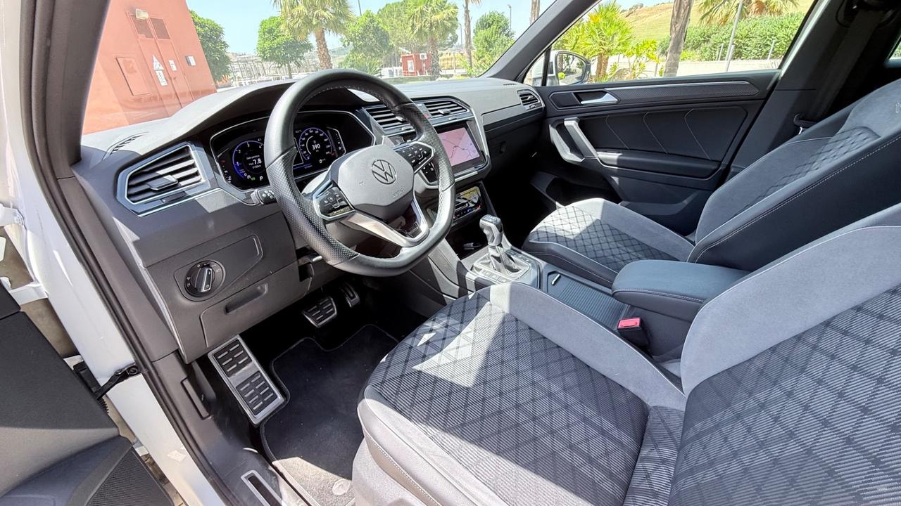 Volkswagen Tiguan 2.0 TDI 150 CV SCR DSG R-Line