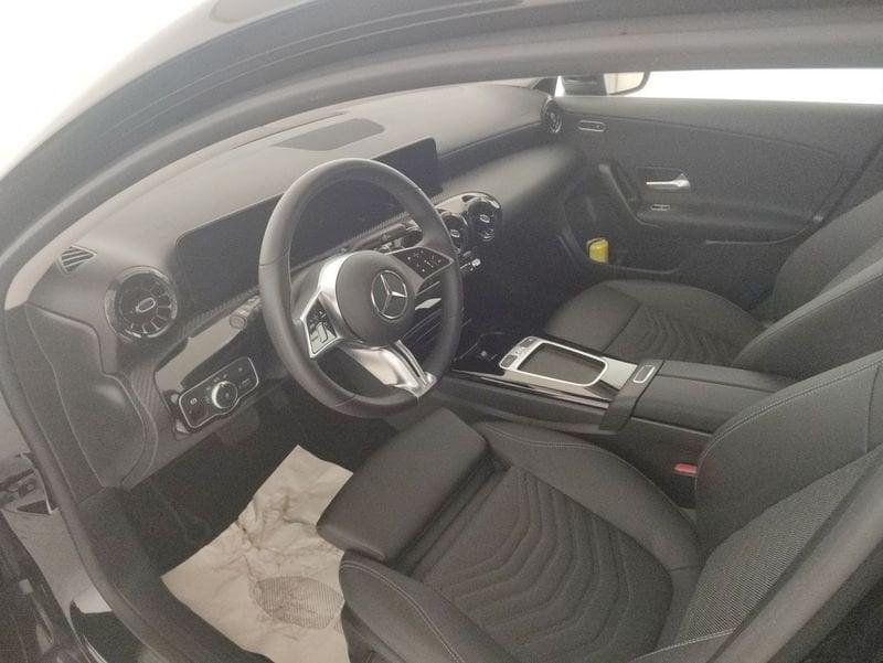Mercedes-Benz Classe A A 180 d Advanced auto
