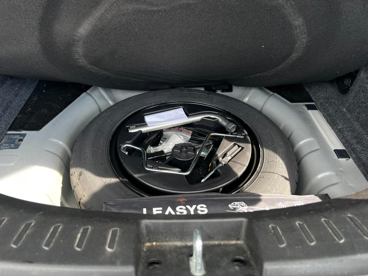 Lancia Ypsilon 1.0 FireFly 5 porte S&S Hybrid Ecochic Silver