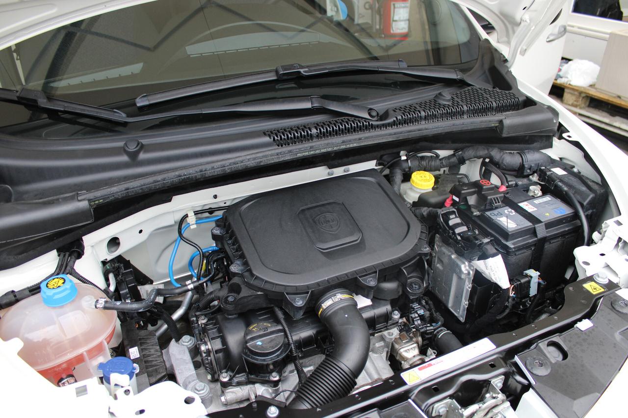 Lancia Ypsilon 1.0 FireFly 5 porte S&S Hybrid Ecochic Silver