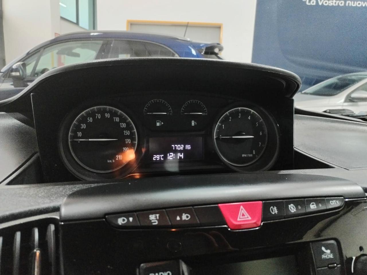 Lancia Ypsilon 1.0 FireFly 5 porte S&S Hybrid Ecochic Silver