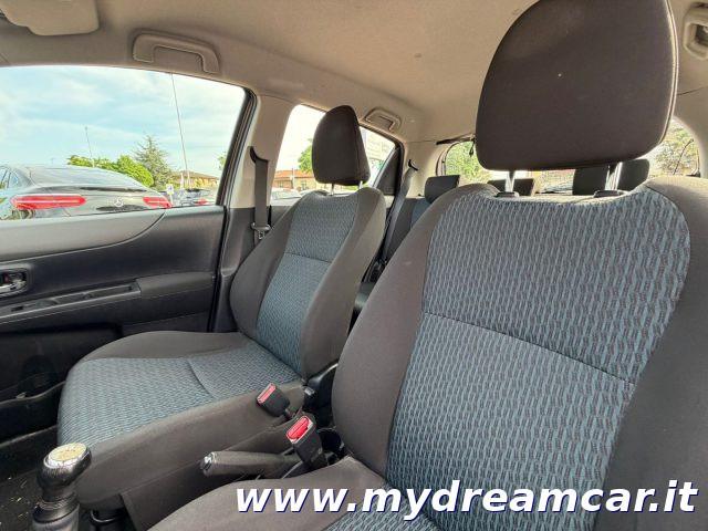 TOYOTA Yaris 1.0 5 porte Active