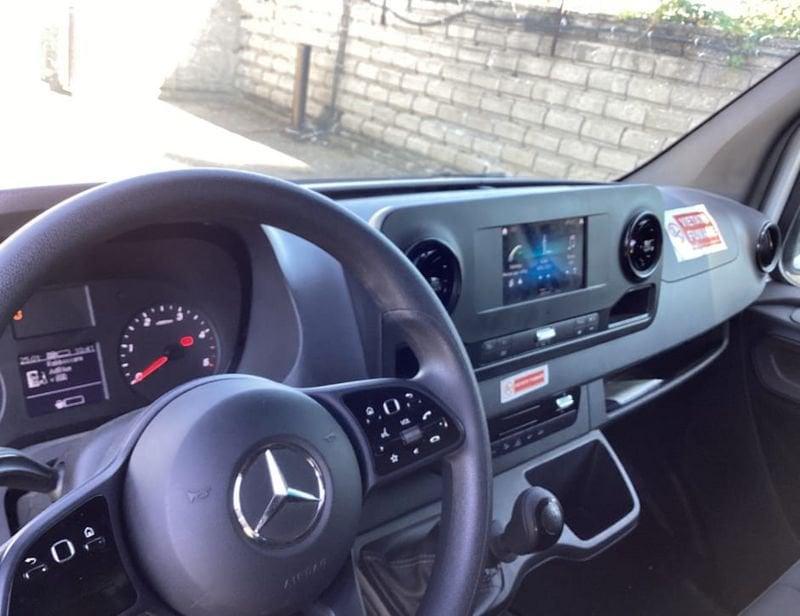 Mercedes-Benz Sprinter 311 DI F 37/35