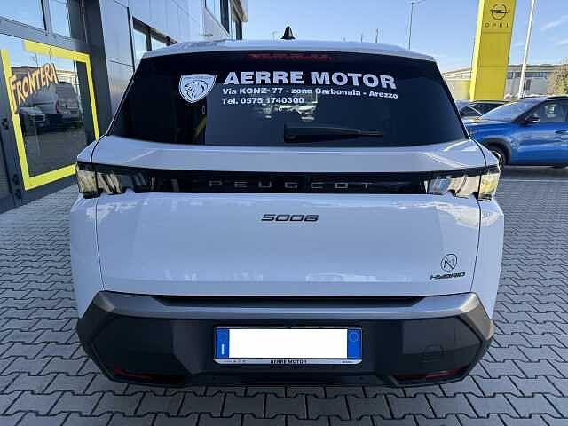 Peugeot 5008 Hybrid 136 CV e-DCS6 Allure