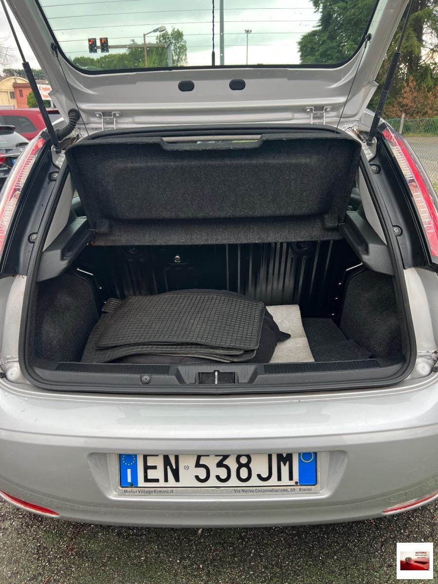 FIAT - Punto - 1.4 8V 5p. Nat. Pow. Virgin Radio