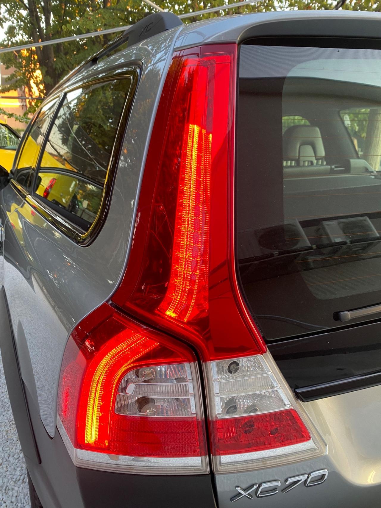Volvo XC 70 XC70 D5 AWD Momentum