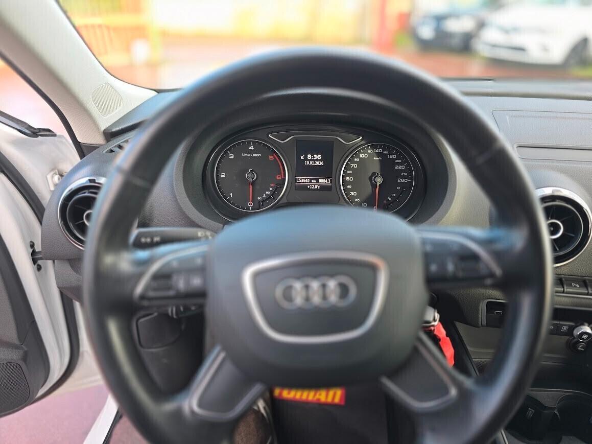 Audi A3 SPB 1.6 TDI 105 CV CR Attraction