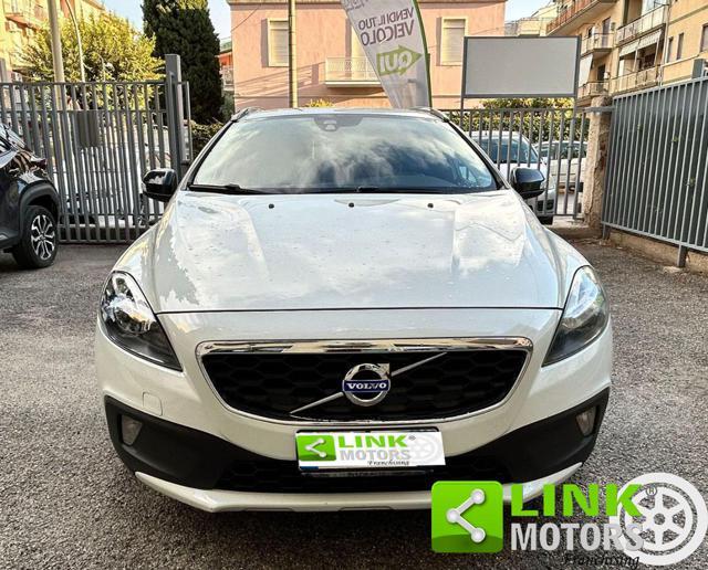 VOLVO V40 Cross Country D2 1.6 Powershift Summum
