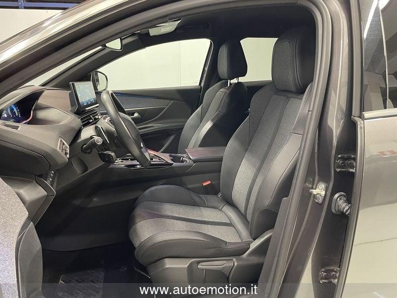 Peugeot 3008 Hybrid4 300 e-EAT8 Allure