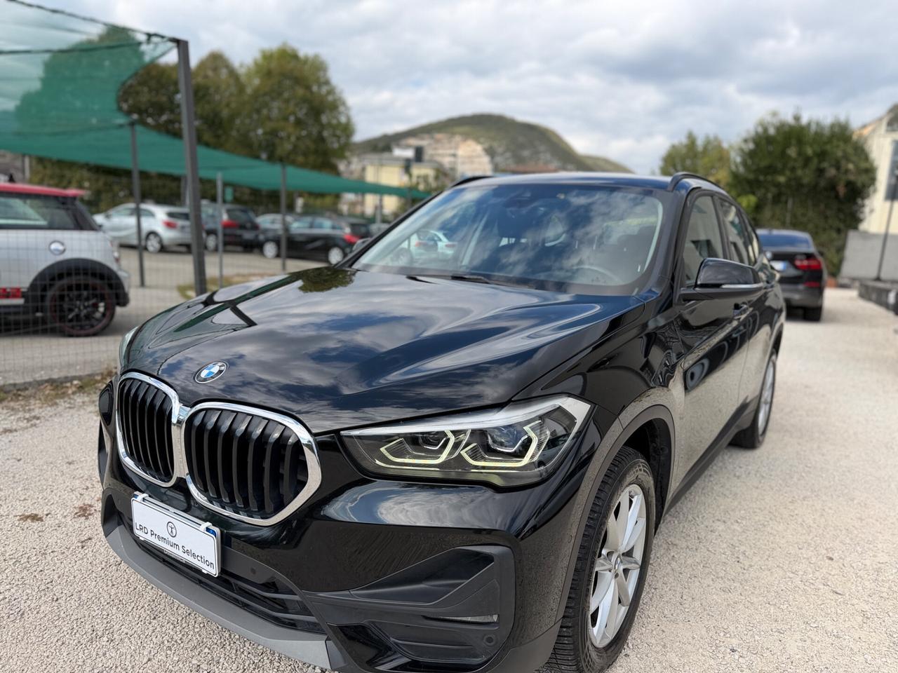 Bmw X1 sdrive16d Business Advantage FARI LED NAVI OK NEOPATENTATI