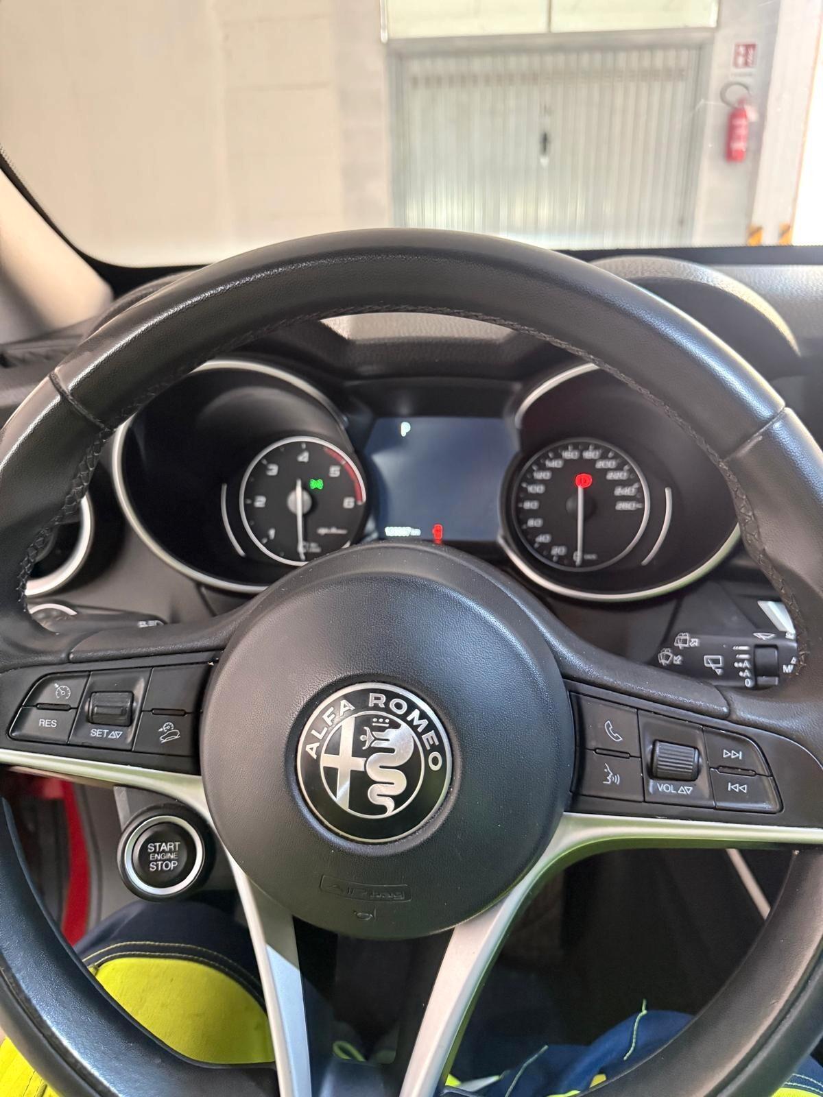 Alfa Romeo Stelvio 2.2 Turbodiesel 210 CV AT8 Q4 Super