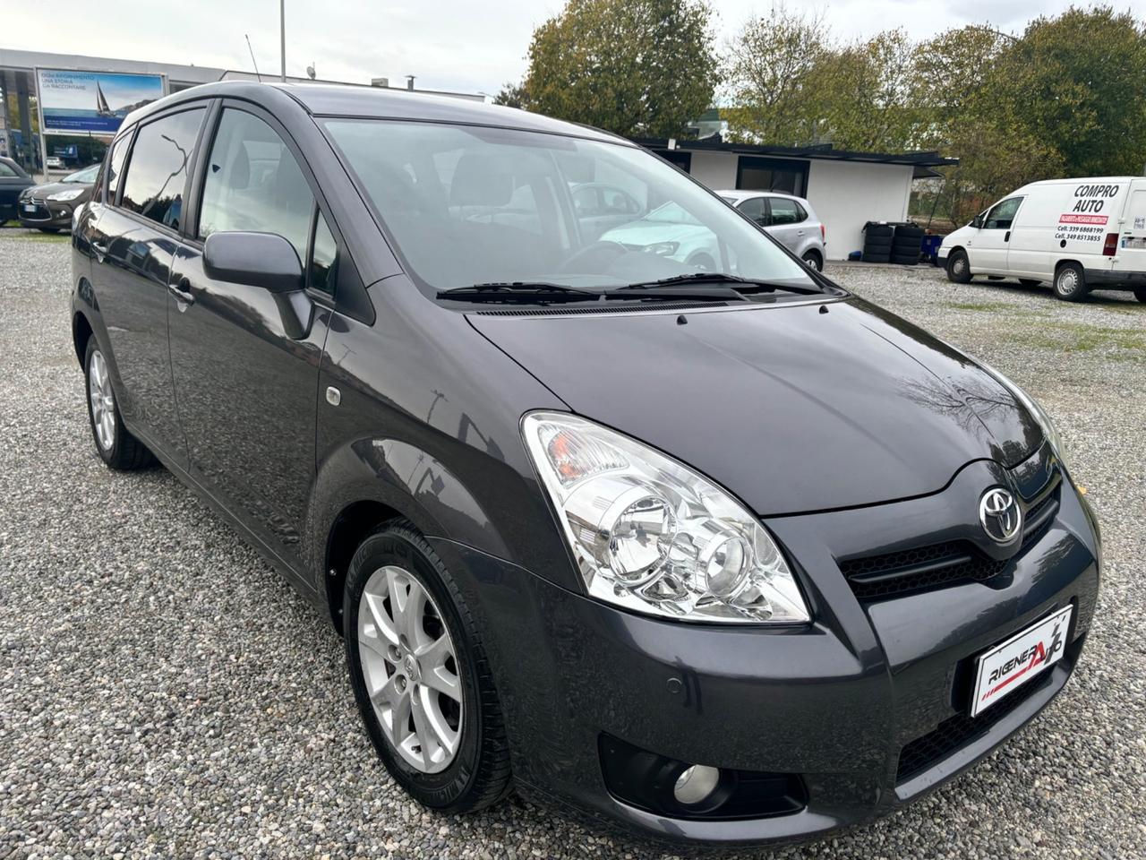 Toyota Corolla Verso 2.2 16V D-4D D-Cat