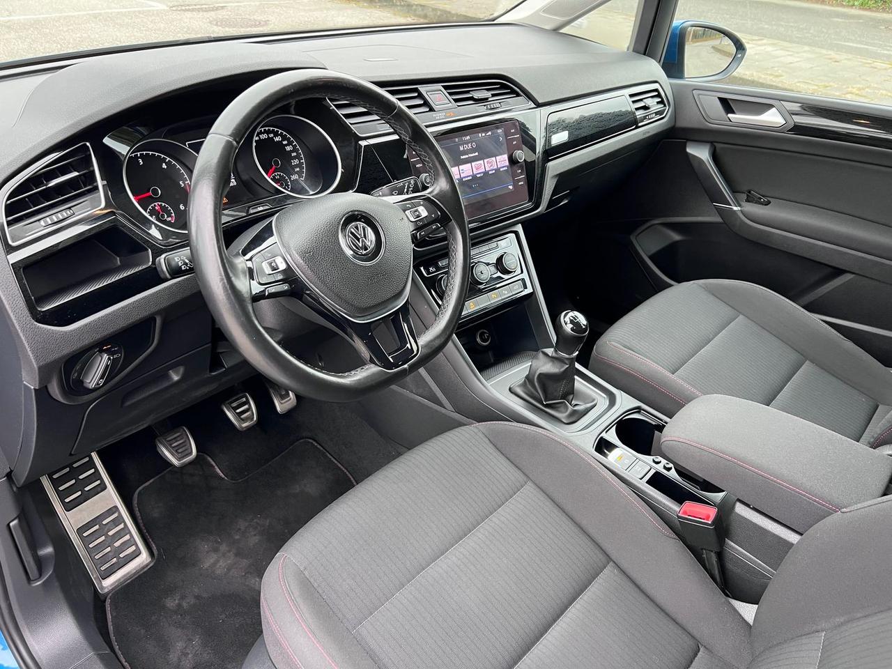 Volkswagen Touran Highline 1.6 TDI BlueMotion