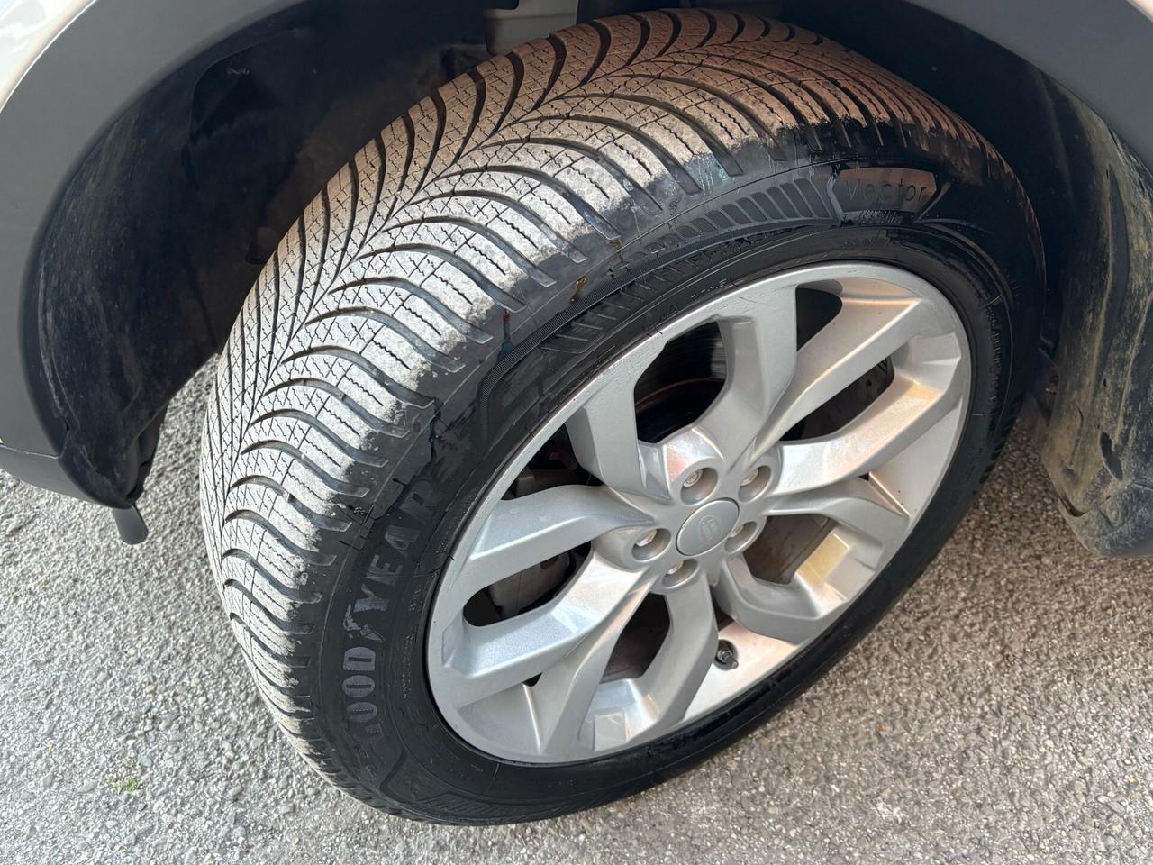 Land Rover Discovery Sport 2.0 TD4 Automatico 7 Posti