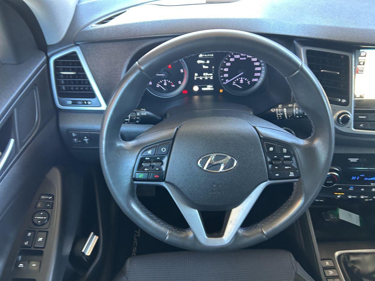 HYUNDAI - Tucson - 1.7 CRDi 115CV XPossible TETTO APRIBILE TELECAMERA