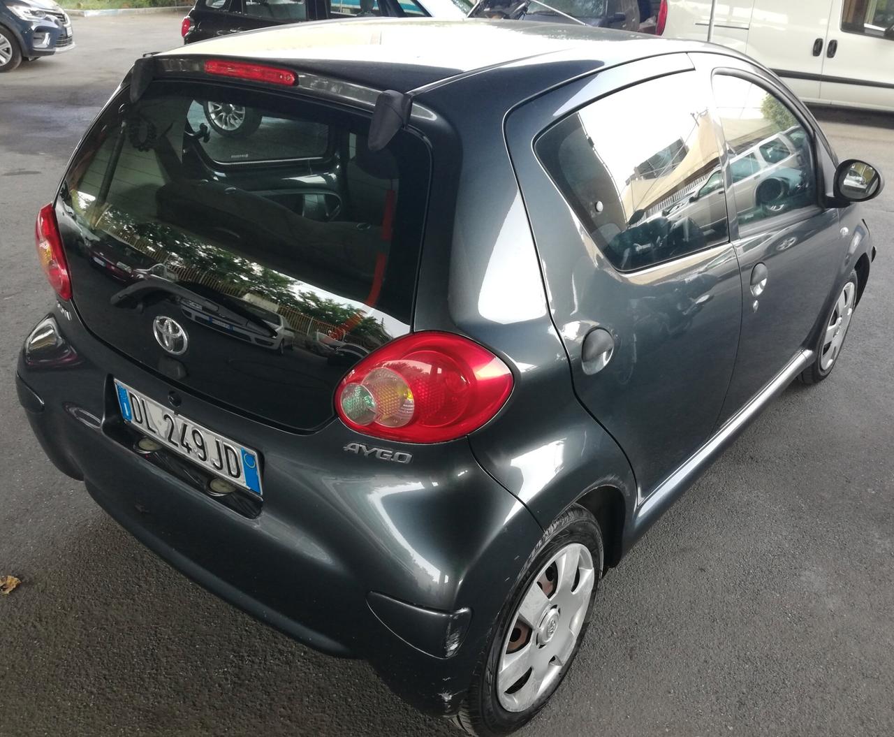 Toyota Aygo 1.0 12V VVT-i 5 porte