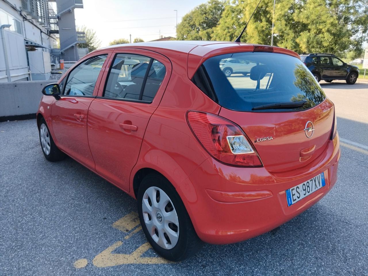 Opel Corsa 1.2 benzina garanzia