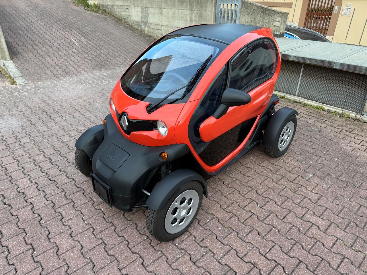 Renault Twizy 45 PARI AL NUOVO - SOLO 129 KM!!!