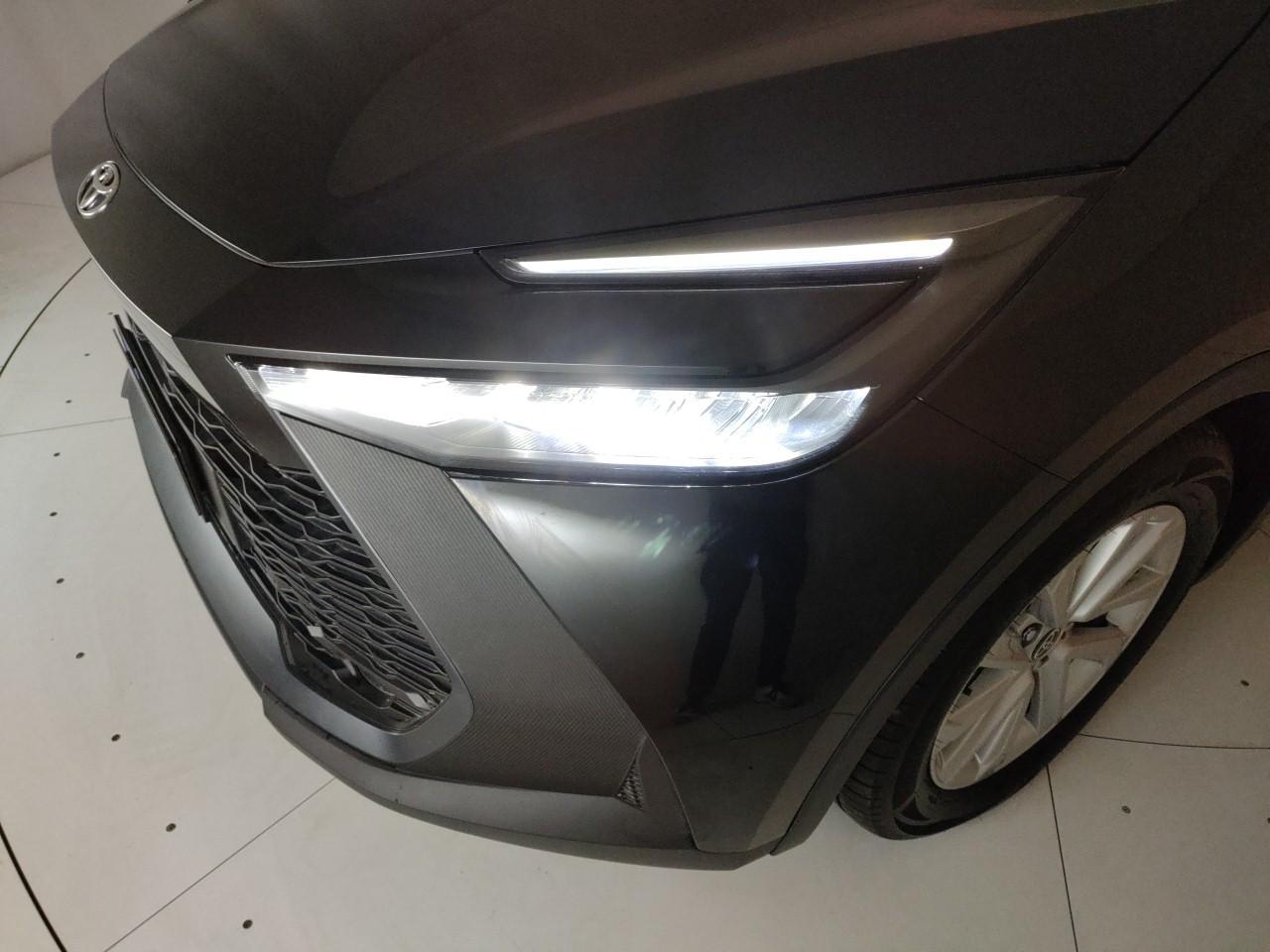 TOYOTA C-HR 1.8 hev Active fwd e-cvt