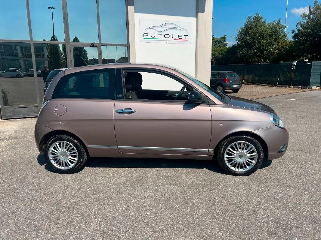 Lancia Ypsilon 1.2 8v Diva - Imp. GPL -