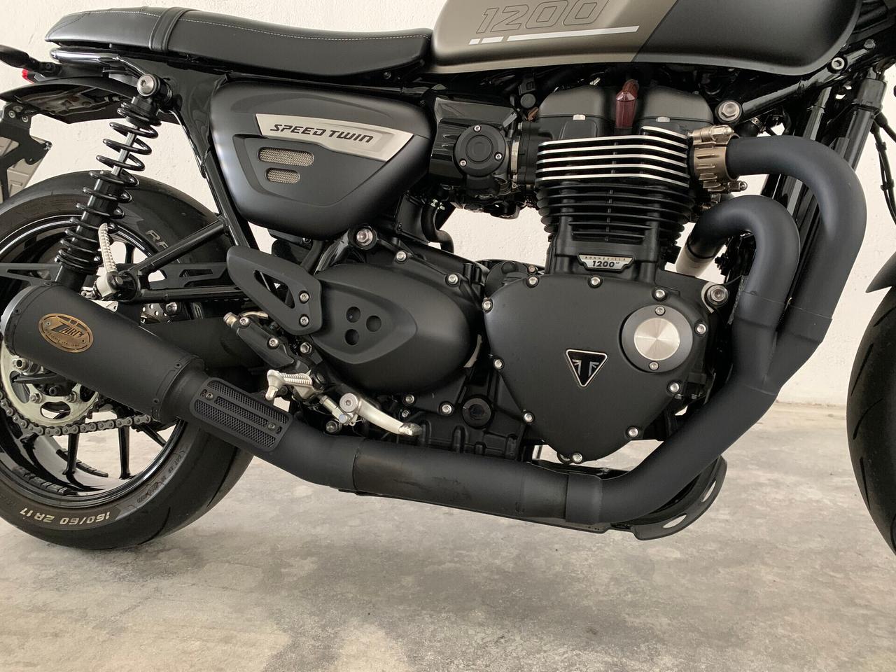 Triumph Speed Twin 1.2 Matt Ironstone Black Edition