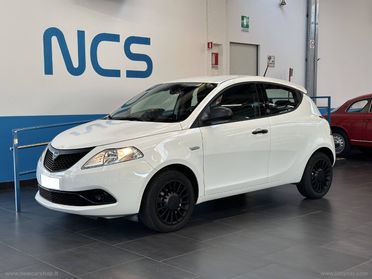 LANCIA Ypsilon 1.0 FireFly 5p. S&S Hyb. Eco Silv. OK PER NEOPATENTATI