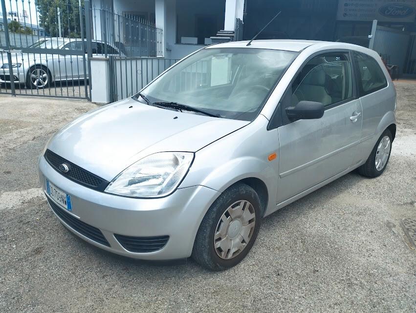 Ford Fiesta 1.2 16V 3p. Ambiente