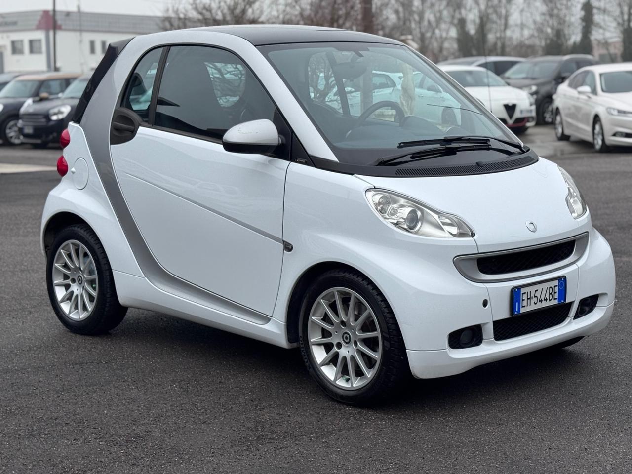Smart ForTwo 1000 52 kW MHD passion tetto panoramico